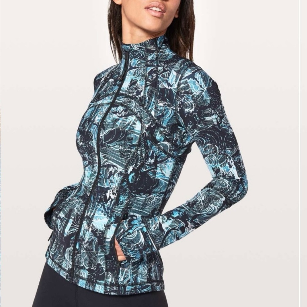 Lululemon | Define Jacket Nulux Eternal Wave
Starlight Black